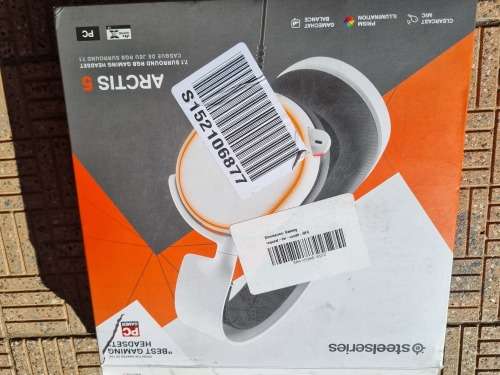 STEELSERIES ARCTIS 5 7.1 SURROUND RGB GAMING HEADSET GOOD AS NEW LOOK AT IMAGES BARGAIN LAST ONE!
