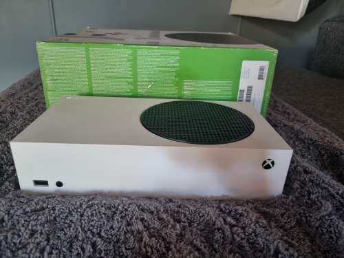 XBOX SERIES S CONSOLE NO SIGNS OF USE GREAT CONDITION PLEASE READ DESCRIPTION!