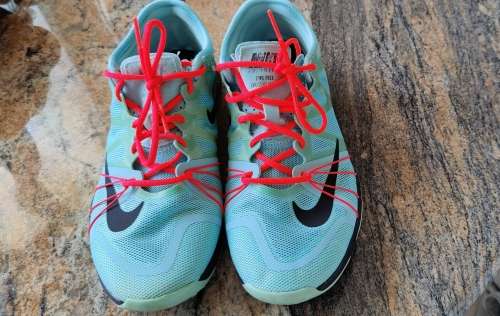 Nike sneakers size 5
