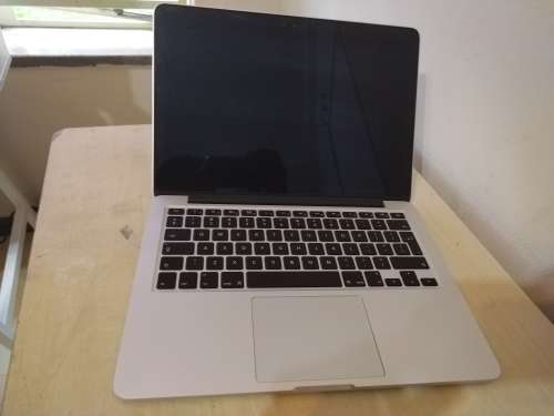 MacBook Pro Retina 13 - Core i5 - 8GB Ram - 256 SSD