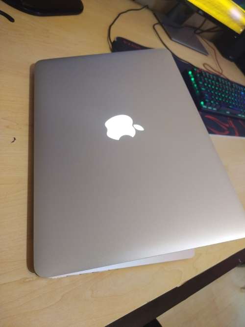 MacBook Pro Retina 13 - Core i5 - 8GB Ram - 256 SSD
