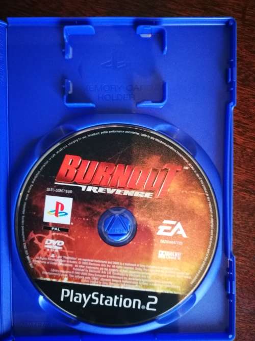 Playstation 2 Bundle - 2 x PS2 Consoles ++ Guitar Hero World Tour Bundle ++ 2 games