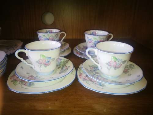Royal Strafford(Enlgand) Tea set.