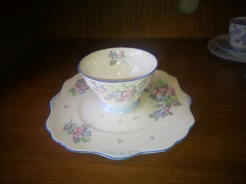 Royal Strafford(Enlgand) Tea set.