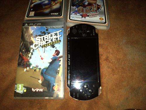 PSP Slim + 4 Games + Extras