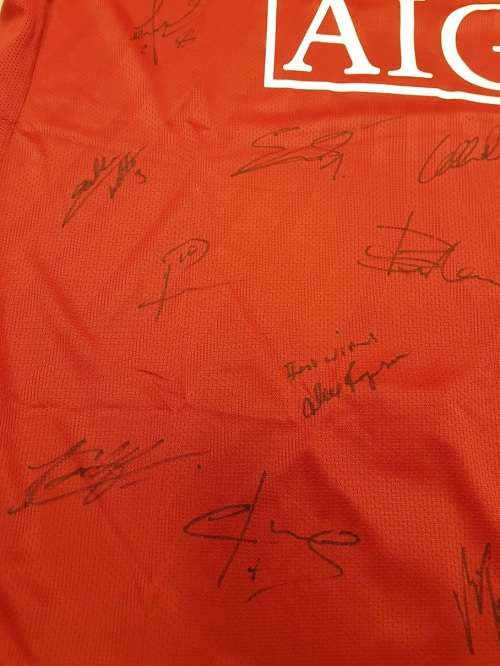 Signed Manchester United Champions League Winners 2007/2008 Shirt with COA