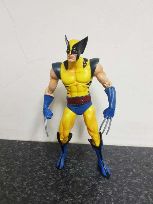 Marvel Select Wolverine (Yellow and Blue Uniform) Loose Figure