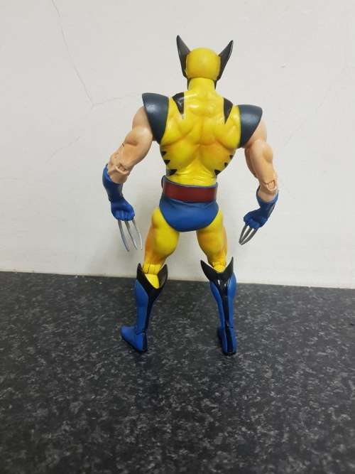 Marvel Select Wolverine (Yellow and Blue Uniform) Loose Figure