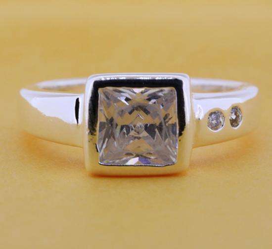 2.30 CT NATURAL CZ DIAMOND RING SET IN 925 SILVER SIZE 7.5**In Stock**