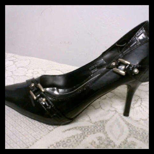 LADIES LOW COMFY POINTY HEELS**SIZE 5, 6 & 7 AVAIL