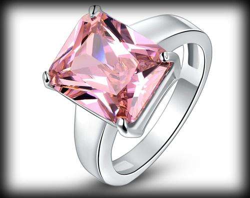 18kt White Gold Kunzite Ladies Ring**Last one Left**