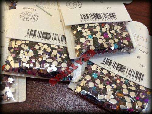 Nail Art Rhinestones 600pcs Mixed Lot**In Stock**