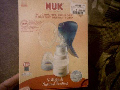 *** NEW NUK BREASTPUMP IN BOX *** + Free Meds Bottle !!