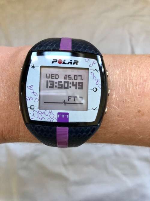 Polar Women¿s Heart Rate Monitor with Chest Strap (Size: M) Colour: Blue/Lilac