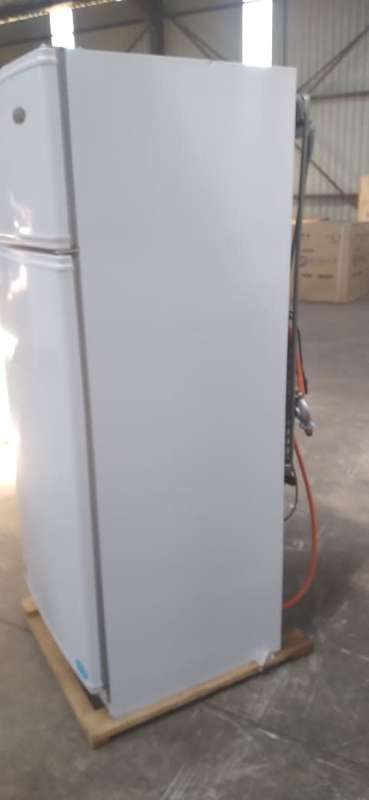 Zero Appliances 230Ltr Gas and  Electric FridgeFreezer (Factory Seconds) - UNBOXED