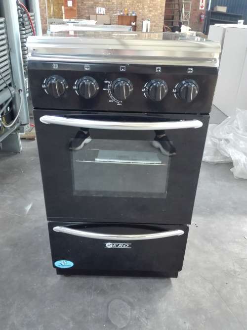 Zero appliances 4 Burner Black Gas Stove - Second Hand