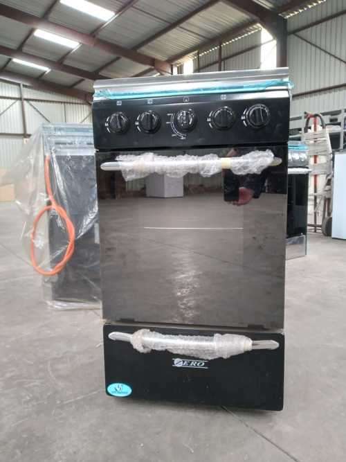 Zero appliances 4 Burner Black Gas Stove - Second Hand - NOT BOXED