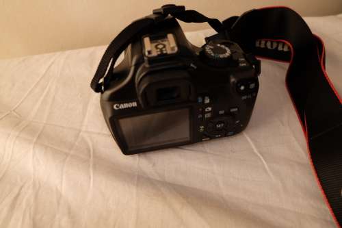 CANON EOS 1100D Digital SLR Camera (With 18-55 mm f/3.5-5.6 DC III Lens Kit)