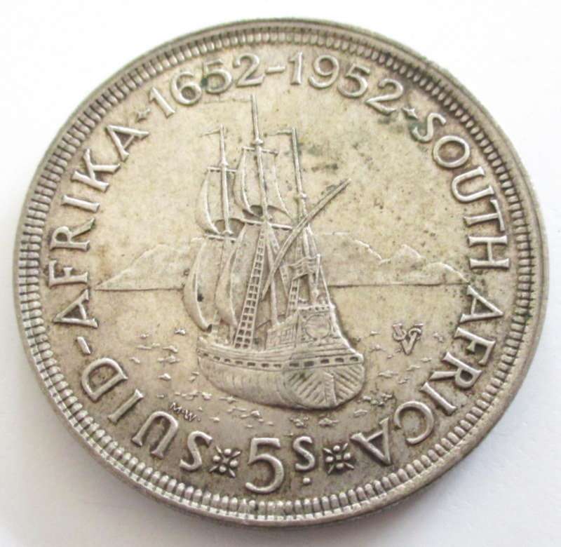 A 1952 SOUTH AFRICAN FIVE SHILLING