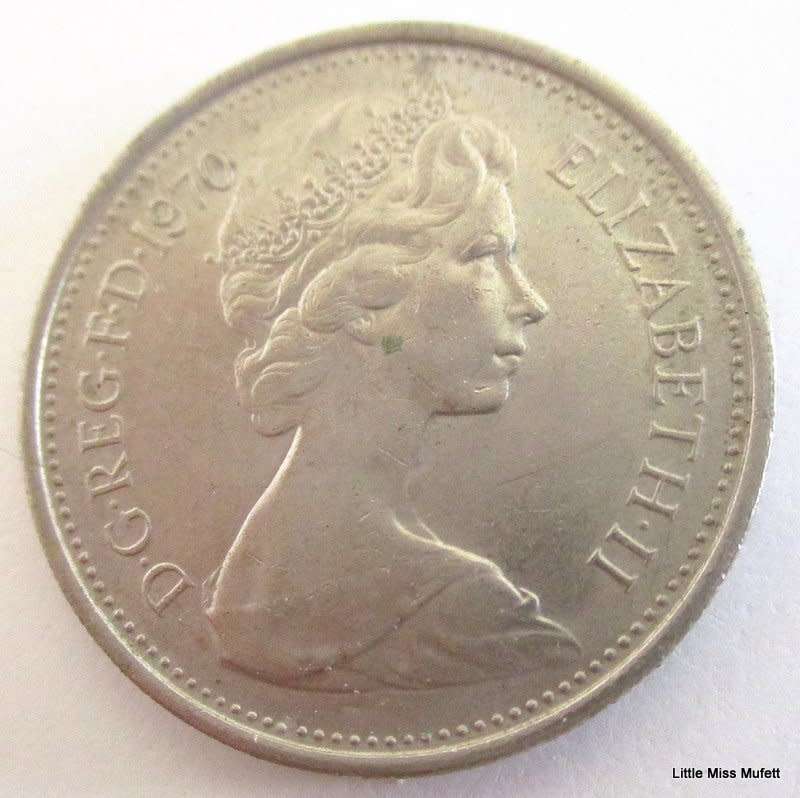 A 1970 BRITISH 5 PENCE
