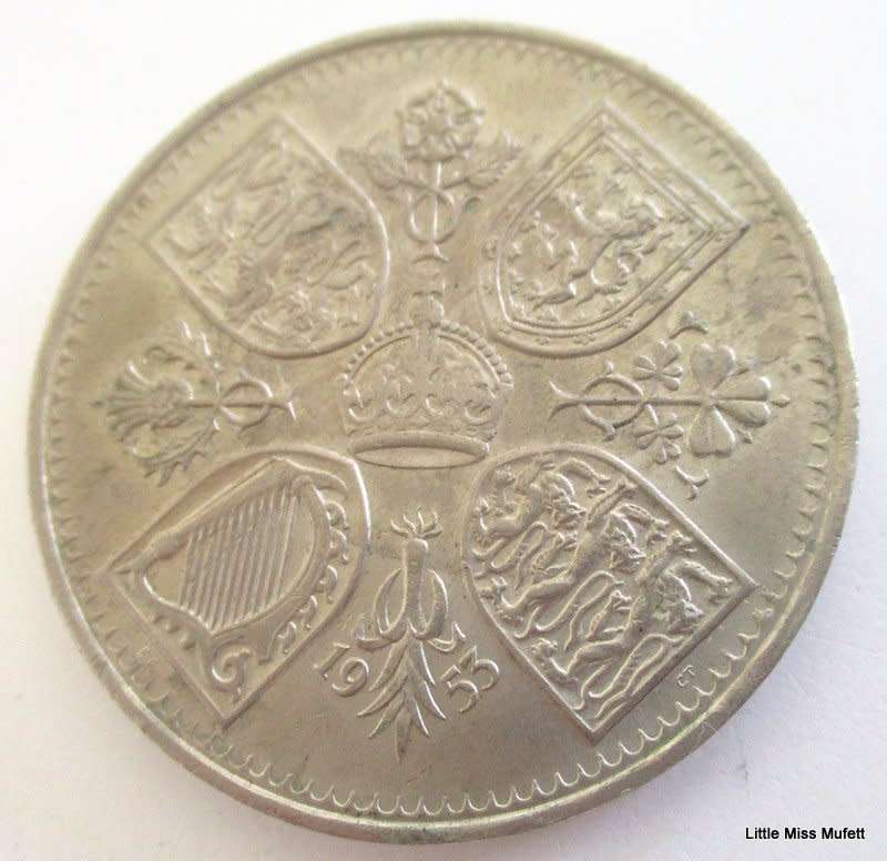 A 1953 BRITISH 5 SHILLING CIRCULATED COMMEMORATIVE COIN