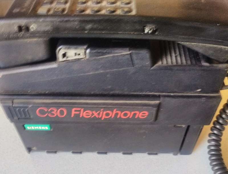 Rare old collectable Siemens C30 carphone / flexiphone