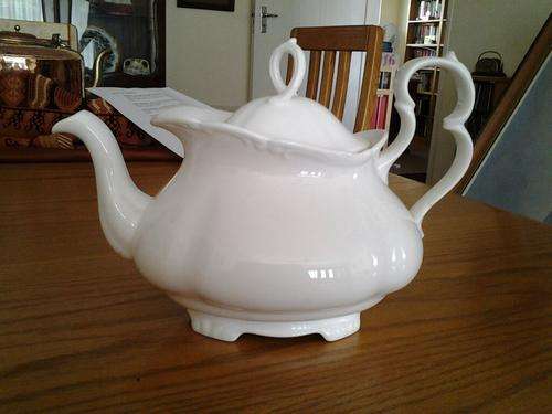 Royal Albert "Gossamer" Tea Pot - Perfect Condition