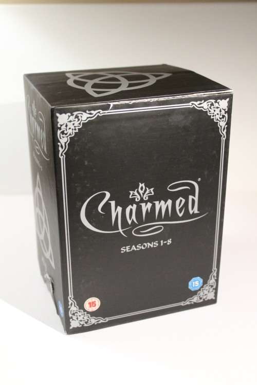 Charmed: Complete Seasons 1-8 (Outer Boxset Damaged)