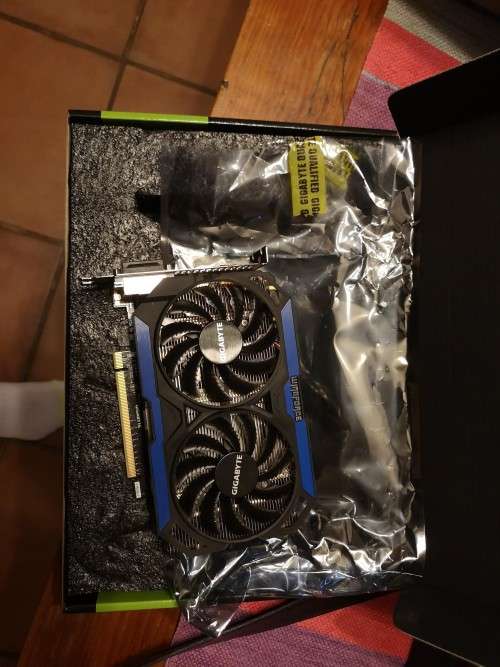Gigabyte GeForce GTX 1060 WINDFORCE OC Graphics Card - 3GB GDDR5