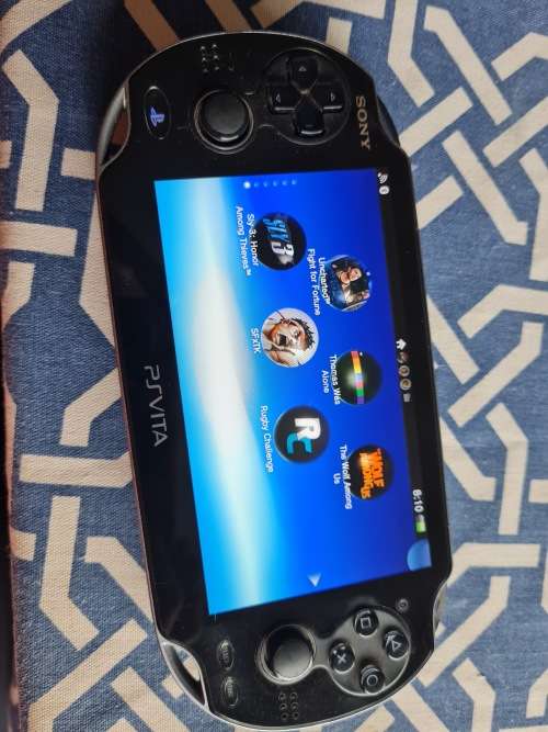 Playstation PS Vita PCH 1104- Ver. 3.68, 128gb SD2Vita ,Custom Firmware Enso (C03)