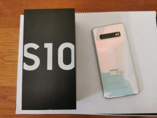 Samsung Pearl White S10 - SM-G973F - excellent condition with box and generic charger