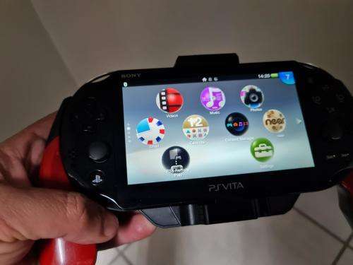 PS VITA 2000 - Black - Henkaku Enso 3.68 Installed - 128gb SD2VITA (C05)