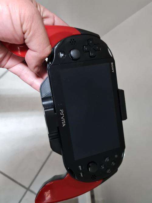 PS VITA 2000 - Black - Henkaku Enso 3.68 Installed - 128gb SD2VITA (C05)
