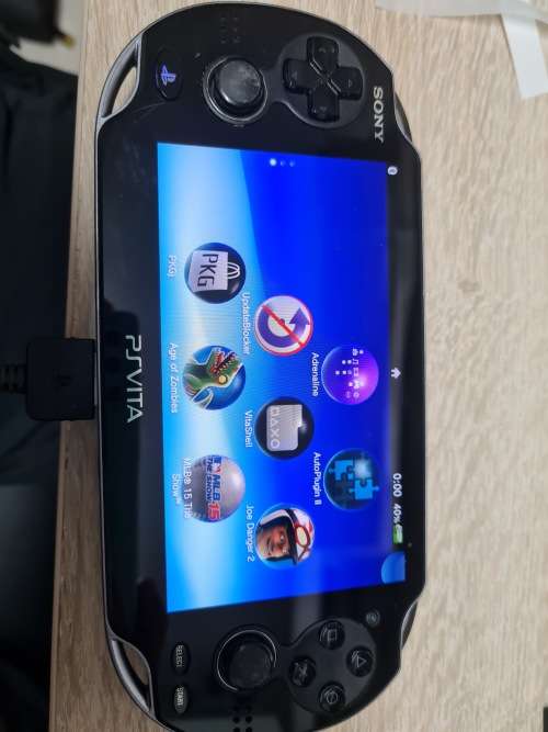 PS Vita PCH1004 - 128GB Enso installed Henkaku Firmware - with hard shell case (F005)