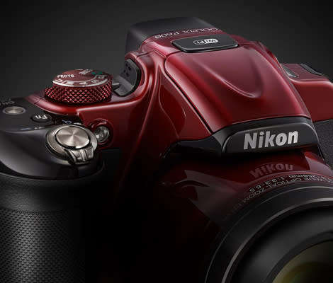 NIKON COOLPIX P600*16.1 MEGAPIXELS*16 GB SD MEMORY CARD*SMART CARRY BAG*GOOD CONDITION