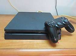 SONY PLAYSTATION 4 SLIM*CHU-2216A*500 GB HDD*1 CONTROLLER*USB CABLE*HDMI CABLE*1 GAME(FIFA 16)