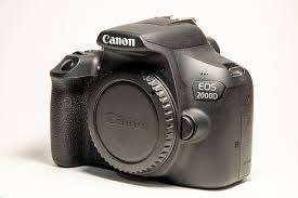 BRAND NEW CANON 2000D DSLR PROFESSIONAL CAMERA 241 MP  CANON 18-55MM 135-56 III MACRO LENS  BAG