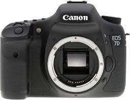 Canon EOS 7D DSLR Camera|18 MEGAPIXELS|32 GB MEMORY CARD|CHARHER|BATTERY|BAD|GOOD CONDITION