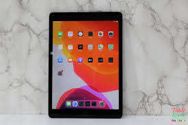 10.2` iPad 7th Gen (WiFi + Cellular) / 32GB /MODEL:MW6A2HC/A *USB  CABLE / CHARGER /GOOD CONDITION