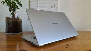 Huawei MateBook D 15  2021 15.6-inch 8GB Core i3-1115G4  25GB  Mystic Silver-INTEL IRISx   GRAPHICS