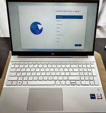 12 TH GEN HP Pavilion 15, 15.6`,  Intel Core i7, 16GB RAM, 512 GB SSD , 1.7GHZ , WINDOWS 11 PRO