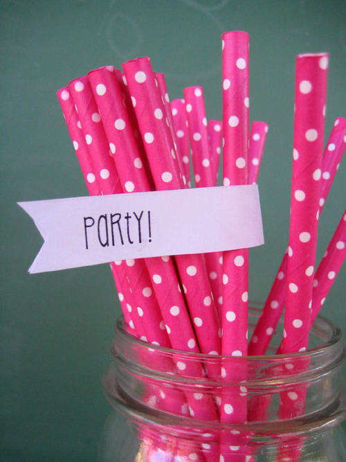 Paper straws 25 - cerise pink white dot