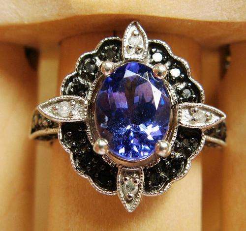 ***IN A DIFFERENT CLASS!!!*** TANZANITE 1.00ct & DIAMOND 0.25ct LADY'S RING SILVER