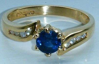 ***R29 400!!!*** UK HALLMARKED 9CT GOLD BLUE SAPPHIRE & DIAMOND RING