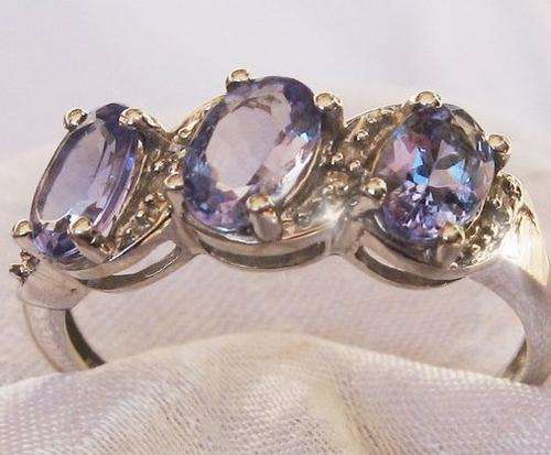 UK HALLMARKED 9CT WHITE GOLD TANZANITE & DIAMOND RING SIZE L