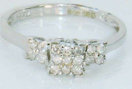 UK HALLMARKED 9CT WHITE GOLD .25 CARAT DIAMOND ENGAGEMENT RING SIZE N