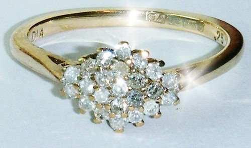 ***R14 600*** UK HALLMARKED 9CT YELLOW GOLD .25 CARAT DIAMOND CLUSTER RING SIZE L