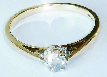 UK HALLMARKED 9CT YELLOW GOLD .25 CARAT DIAMOND SOLITAIRE RING SIZE P