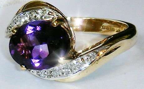 UK HALLMARKED 9CT YELLOW GOLD AMETHYST & DIAMOND RING SIZE J
