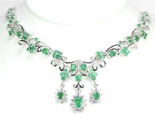 ***IN STOCK!REAL STONES!!!***NATURAL AAA GREEN EMERALD-WHITE TOPAZ STERLING 925 SILVER NECKLACE 18.5